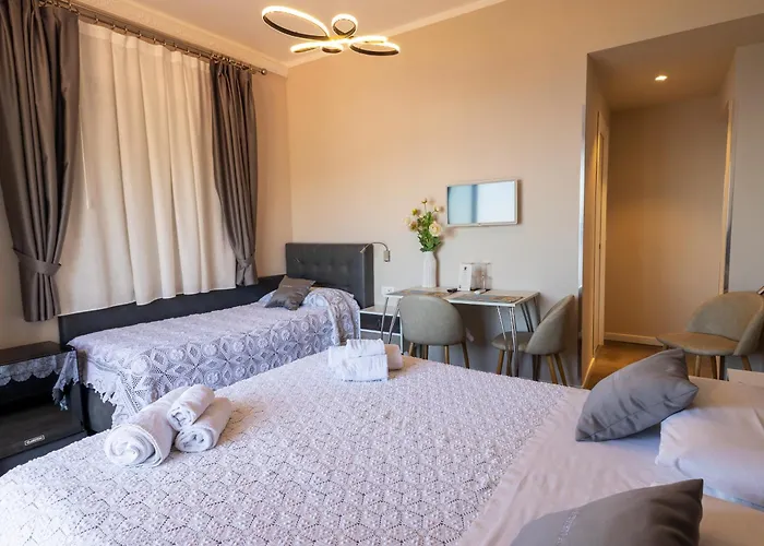 Athena Charming Rooms